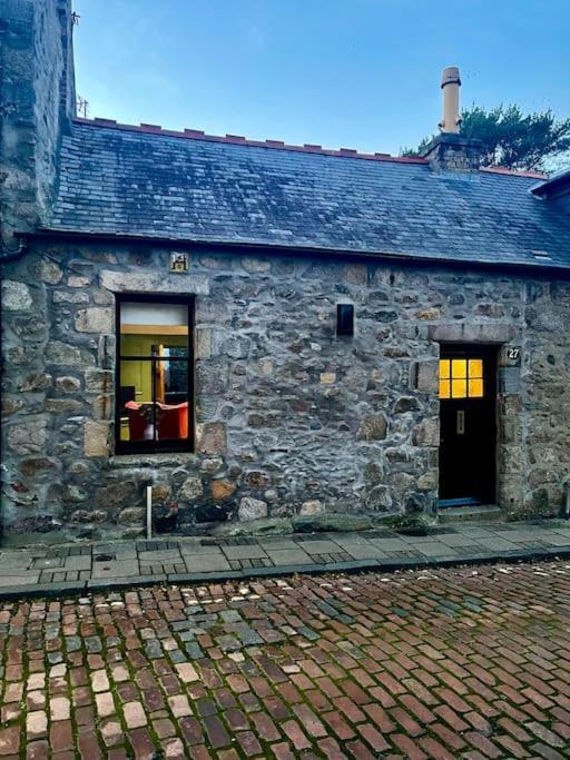 Historic Cottage In The Heart Of Old Aberdeen. Экстерьер фото